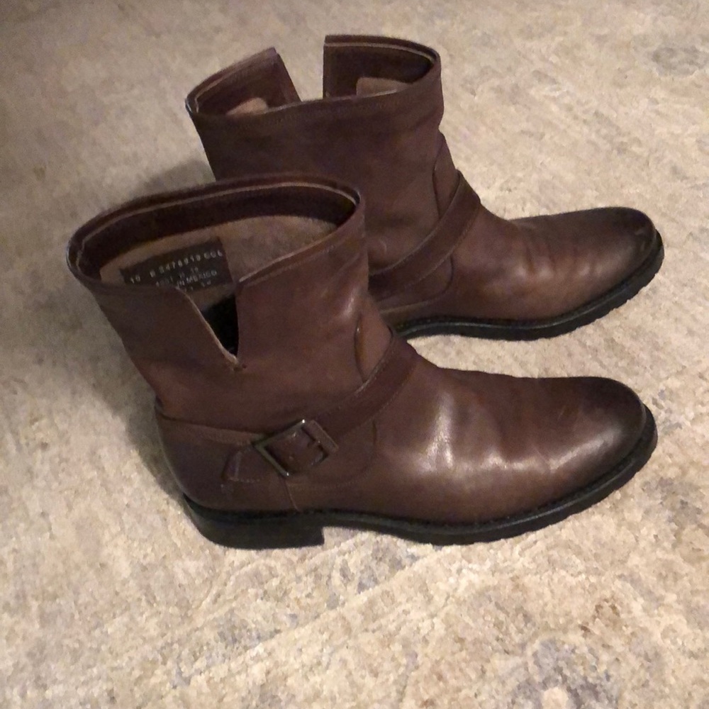 Frye Natalie Engineer Short boot size 10